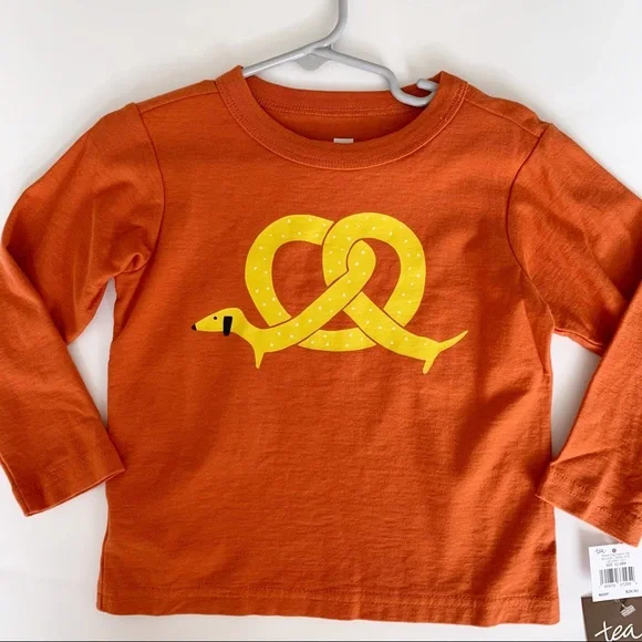 Tea Collection Pretzel Dog Graphic Tee, 12-18 Months - Picture 3 of 6